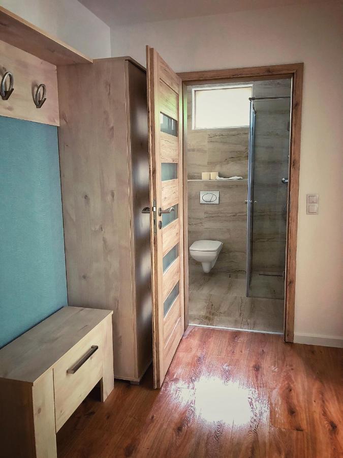سولنوك Moment Apartments المظهر الخارجي الصورة