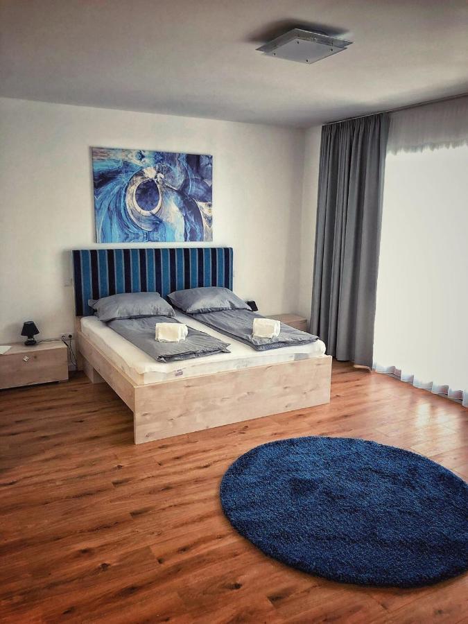 سولنوك Moment Apartments المظهر الخارجي الصورة
