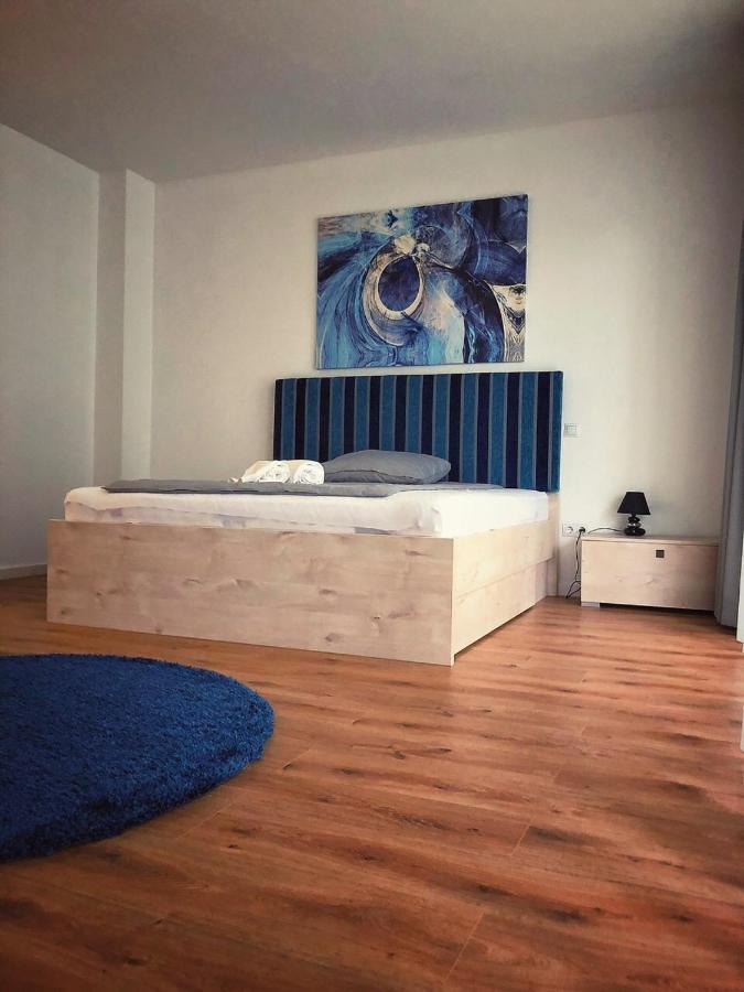 سولنوك Moment Apartments المظهر الخارجي الصورة