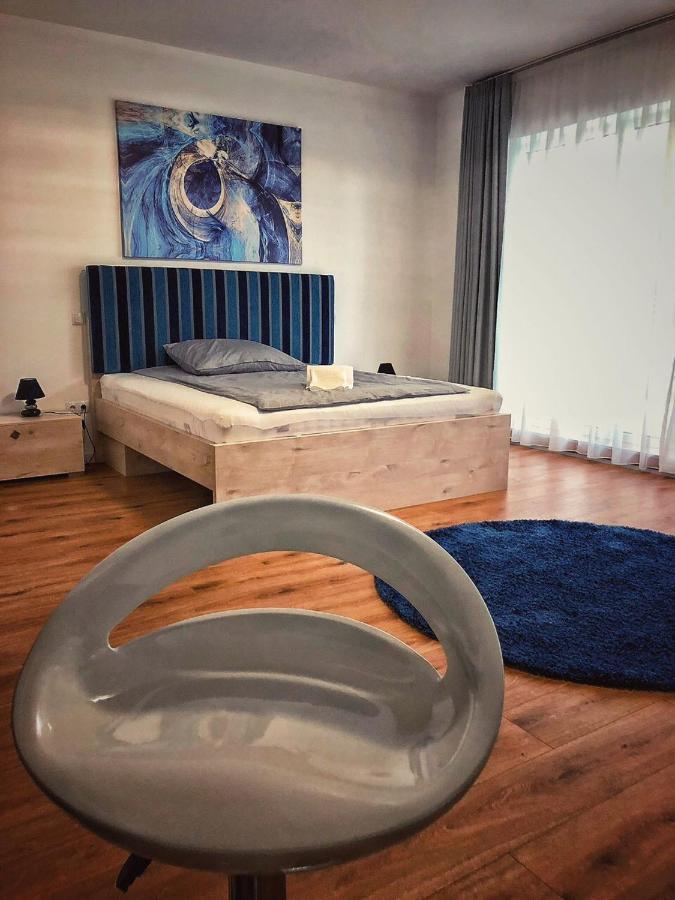 سولنوك Moment Apartments المظهر الخارجي الصورة
