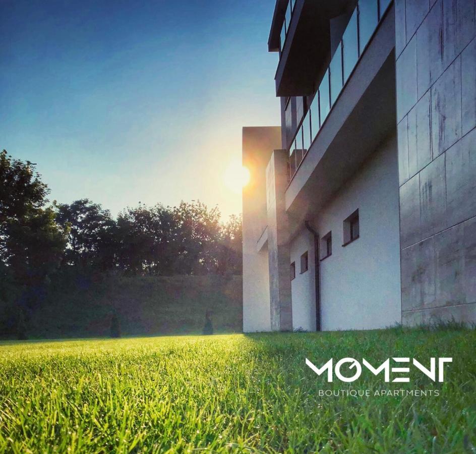 سولنوك Moment Apartments المظهر الخارجي الصورة